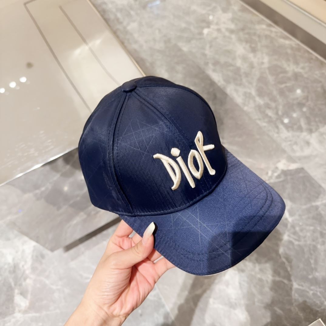 Christian Dior Caps